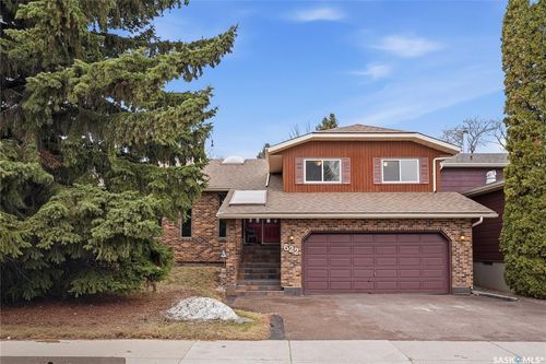 622 Costigan Way, Saskatoon, SK, S7J3R2 | Card Image