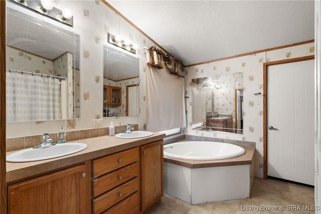B - 2825 N Williams Ridge Rd, Home with 5 bedrooms, 2 bathrooms and null parking in Eckerty IN | Image 16