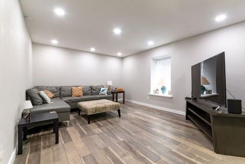 apt-280-8299 Kingsbrook Rd, Houston, TX, 77024-3376 | Card Image