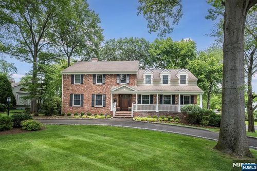 65 Plymouth Rd, Glen Rock, NJ, 07452-1235 | Card Image