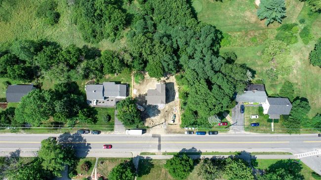 9 S Main St, House other with 4 bedrooms, 3 bathrooms and null parking in Derry NH | Image 4
