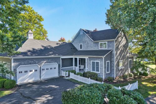 205 Golfers Crossing Dr, Penhook, VA, 24137-5005 | Card Image