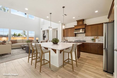 465 Russell Way, Marina, CA, 93933-5278 | Card Image