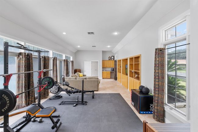 Family room/workout room | Image 17