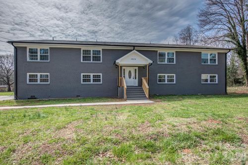 18-1048 Avondale Rd, Lowell, NC, 28098-1742 | Card Image