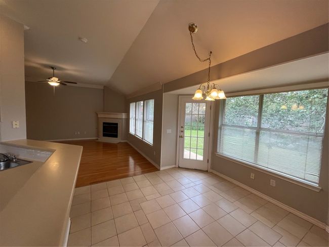 6605 Needham Ln, House other with 4 bedrooms, 2 bathrooms and 4 parking in Austin TX | Image 7