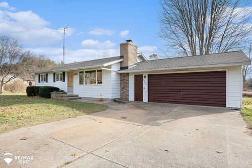 2542 Cornell Dr, Lapeer, MI, 48446-3412 | Card Image