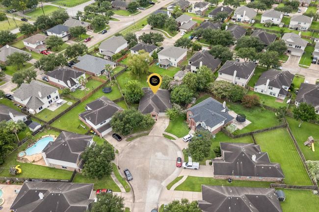 1907 Vineyard Hill Ct, House other with 3 bedrooms, 2 bathrooms and 2 parking in Pearland TX | Image 34