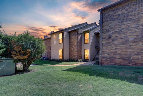721-1204 Calico Ln, Arlington, TX, 76011-8807 | Card Image