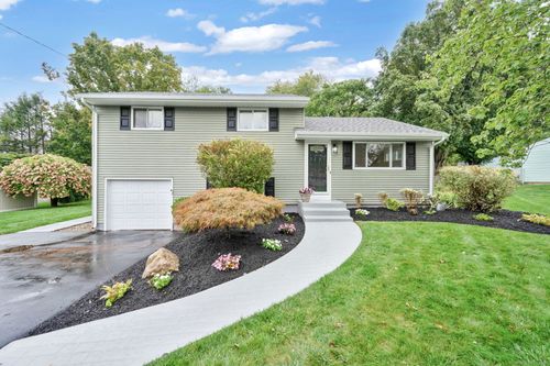 20 Robert Dr, South Windsor, CT, 06074-1510 | Card Image