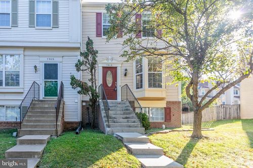 7913 Rebel Walk Dr, MANASSAS, VA, 20109-7735 | Card Image