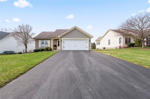 1461 Woodsview Way, Macedon, NY, 14502-8645 | Card Image