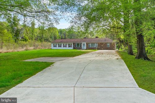 1112 Owens Rd, OXON HILL, MD, 20745-3830 | Card Image