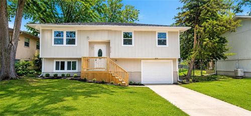 312 W Martin St, Edgerton, KS, 66021-2422 | Card Image