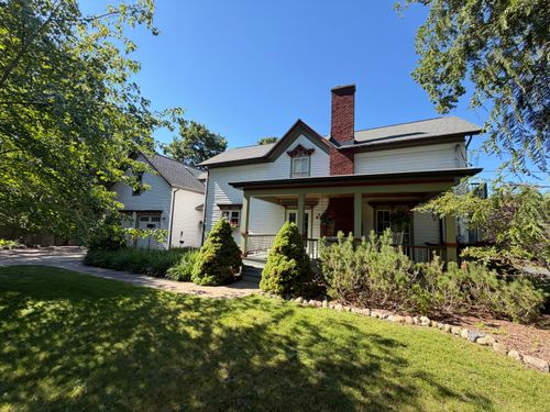 34 S Spring St, Douglas, MI, 49406 | Card Image