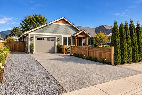 2250 Meredith Rd, Nanaimo, BC, V9S5R9 | Card Image