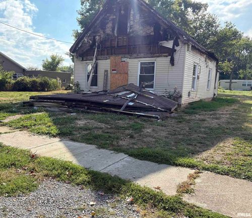 405 S Snider St, Christopher, IL, 62822-1358 | Card Image