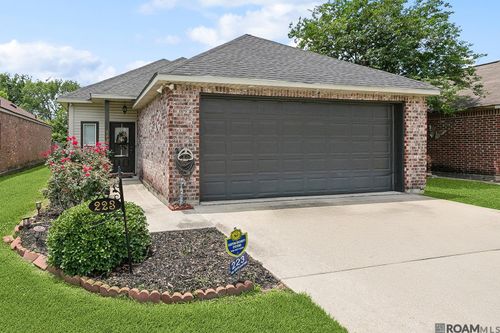 223 Rushmore Dr, Baton Rouge, LA, 70819-2504 | Card Image