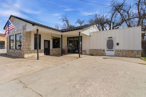 212 Ne Barnard St, Glen Rose, TX, 76043-4801 | Card Image