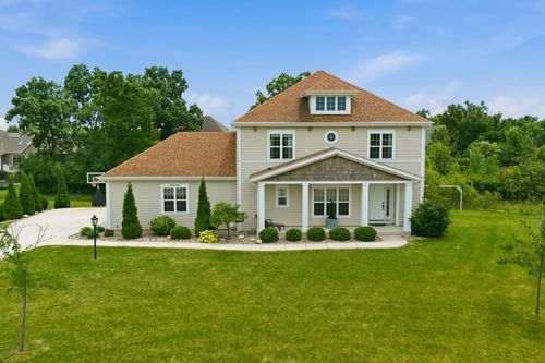 S89W13007 Bonningale Ct, MUSKEGO, WI, 53150-7337 | Card Image