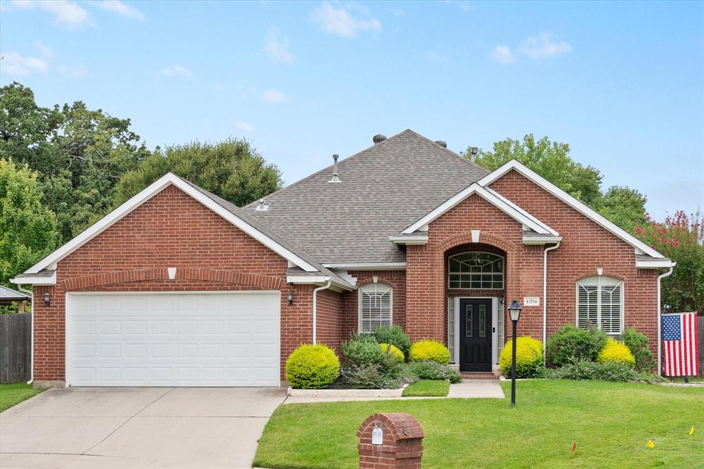 Timber Trail Ct, Arlington, TX 76016