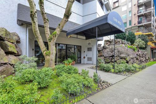 406-5000 California Ave Sw, Seattle, WA, 98136-1267 | Card Image