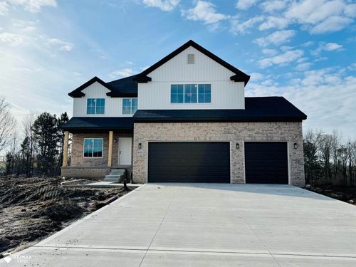 8100 Peninsula Cir, Grand Blanc, MI, 48439-7264 | Card Image