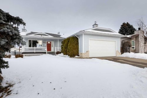 4828 44 St, Innisfail, AB, T4G1M7 | Card Image