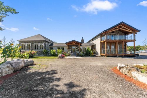 9256 1st St, Milton, ON, L9T2R9 | Card Image