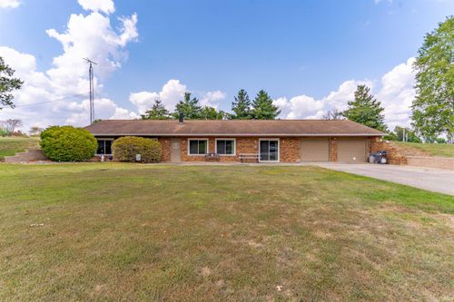 4063 S 900 E, Oakland City, IN, 47660-8401 | Card Image