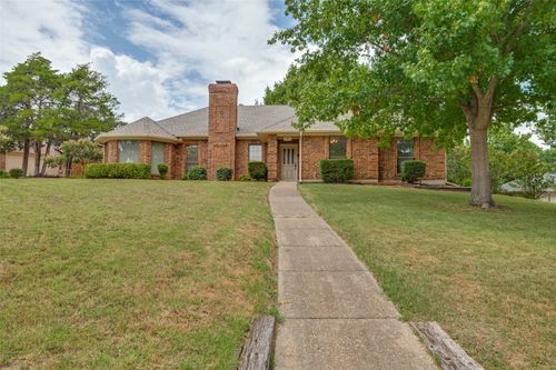 131 Honey Tree Ln, DeSoto, TX, 75115 | Card Image