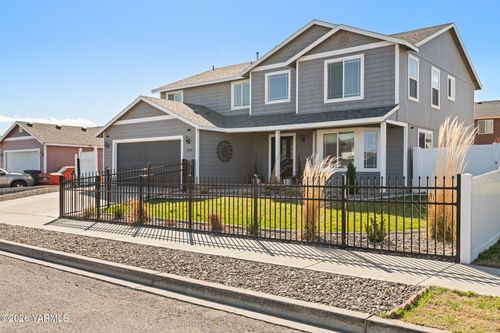 1525 S 15th St, Sunnyside, WA, 98944-2513 | Card Image