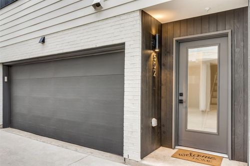 502-5609 Live Oak St, Dallas, TX, 75206-8015 | Card Image