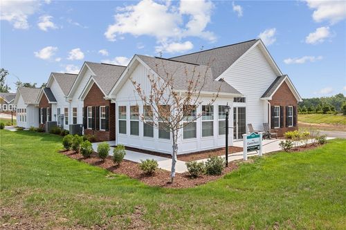 1020 Autumn Woods Dr, Evans City, PA, 16033-1003 | Card Image