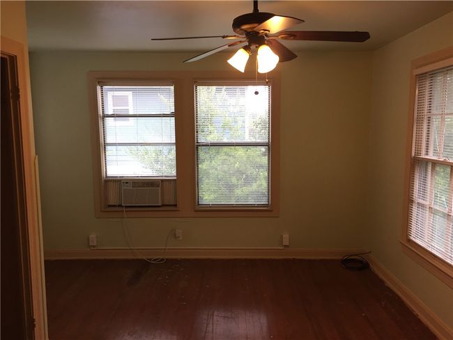 B - 611 W 37 Th St, House other with 1 bedrooms, 1 bathrooms and 1 parking in Austin TX | Image 5