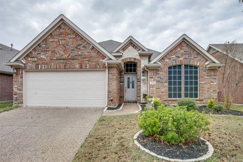 1905 Chittam Dr, Euless, TX, 76039-4306 | Card Image
