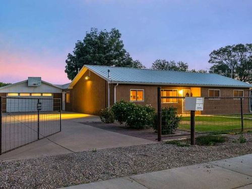 419 Appaloosa Dr, Los Lunas, NM, 87031-6359 | Card Image