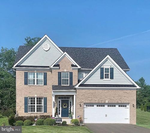 325 Mystic View Cir, Doylestown, PA, 18901-2039 | Card Image