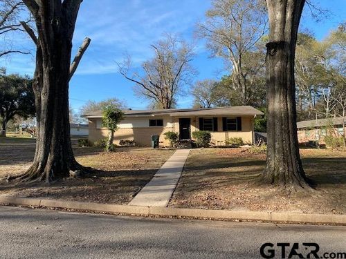 2415 Pleasant Dr, Tyler, TX, 75701-5931 | Card Image