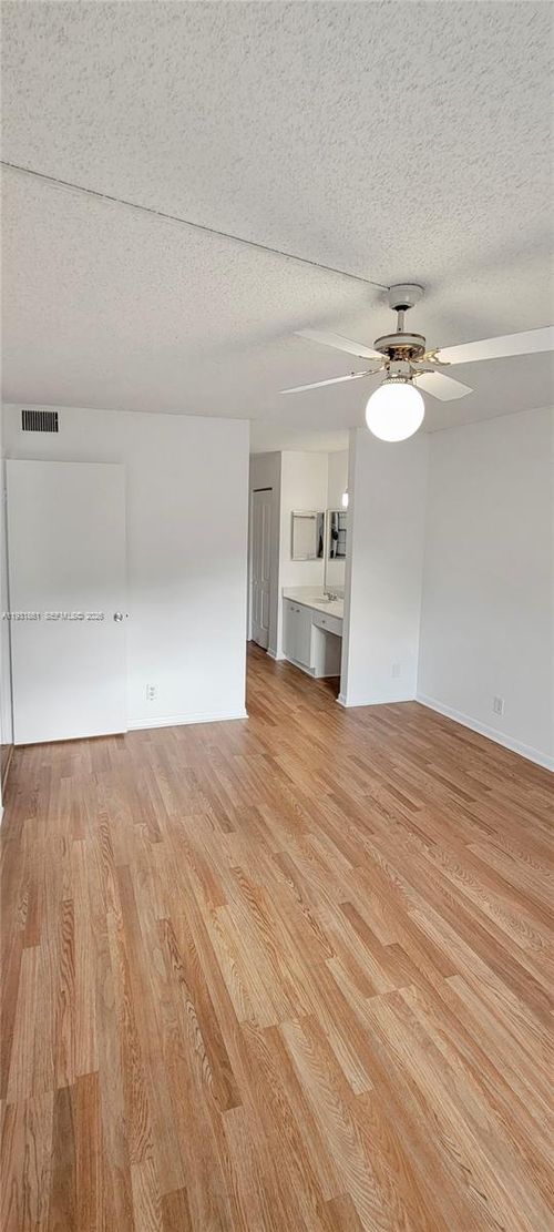 apt-201f-1300 Sw 130th Ave, Pembroke Pines, FL, 33027-6867 | Card Image