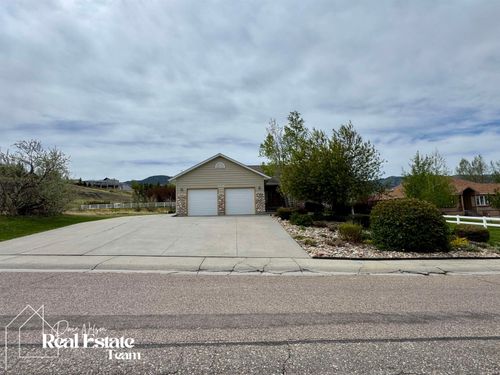 1421 W 60th St, Casper, WY, 82601-6241 | Card Image