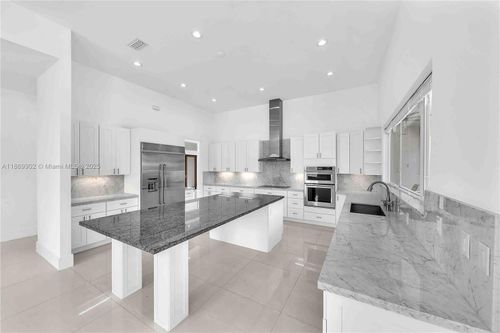 10703 Sw 84th Ave, Miami, FL, 33156-3519 | Card Image