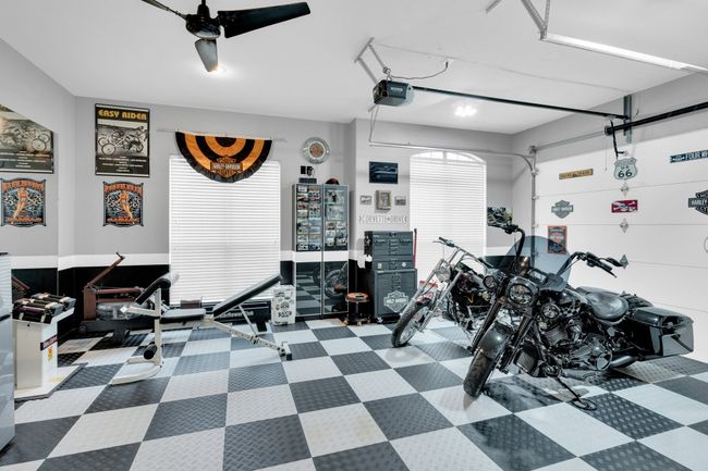3rd garage for auto, hobbies, gym or office | Image 33