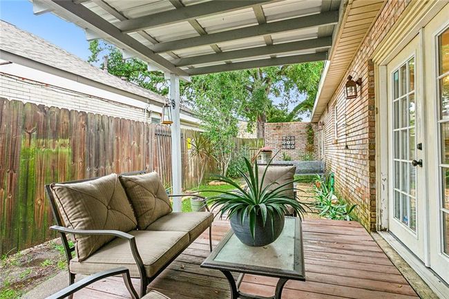COVERED SIDE PATIO | Image 12