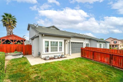 581 Main Avenue, Sacramento, CA, 95838 | Card Image