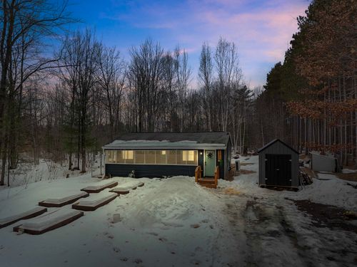 4390 S 37 Rd, Cadillac, MI, 49601-9652 | Card Image