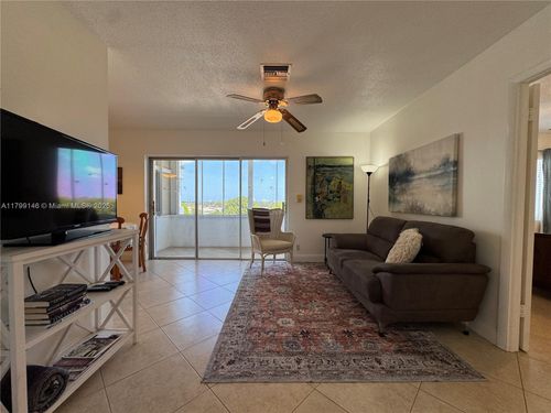 702-1700 Pierce St, Hollywood, FL, 33020-4659 | Card Image