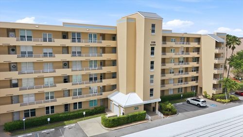 604-3730 Pinebrook Cir, BRADENTON, FL, 34209-8073 | Card Image