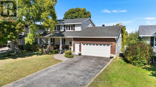 11 Scott Cres, Perth, ON, K7H3J4 | Card Image