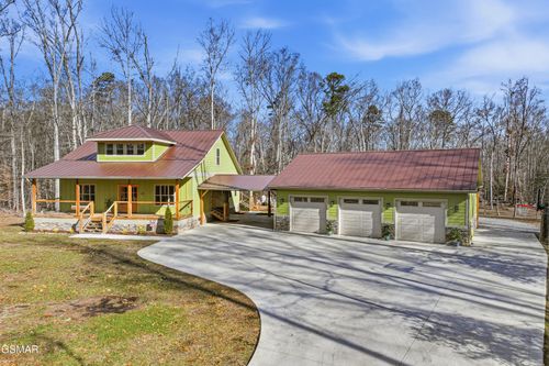 960 Deerwood Drive, Dandridge, TN, 37725 | Card Image